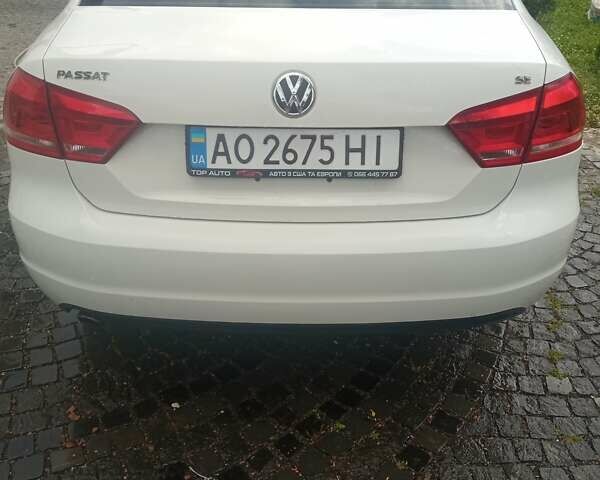 Білий Фольксваген Пассат, об'ємом двигуна 2.5 л та пробігом 172 тис. км за 11900 $, фото 4 на Automoto.ua