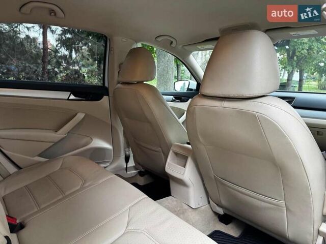 Белый Фольксваген Пассат, объемом двигателя 2.5 л и пробегом 225 тыс. км за 10590 $, фото 24 на Automoto.ua