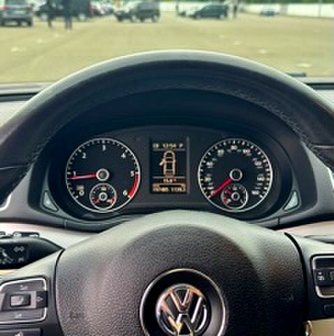 Белый Фольксваген Пассат, объемом двигателя 2 л и пробегом 196 тыс. км за 10300 $, фото 5 на Automoto.ua