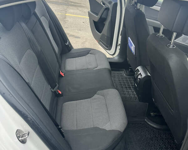 Білий Фольксваген Пассат, об'ємом двигуна 1.8 л та пробігом 146 тис. км за 11400 $, фото 8 на Automoto.ua