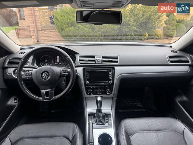 Белый Фольксваген Пассат, объемом двигателя 2.48 л и пробегом 234 тыс. км за 8950 $, фото 7 на Automoto.ua