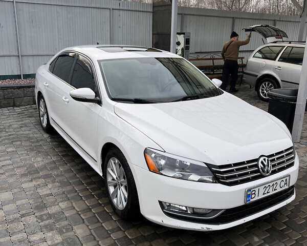 Білий Фольксваген Пассат, об'ємом двигуна 2.48 л та пробігом 267 тис. км за 11000 $, фото 2 на Automoto.ua