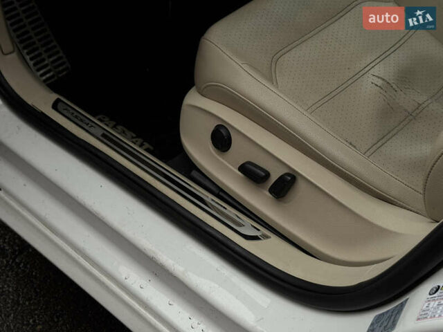 Белый Фольксваген Пассат, объемом двигателя 2.5 л и пробегом 188 тыс. км за 10590 $, фото 26 на Automoto.ua