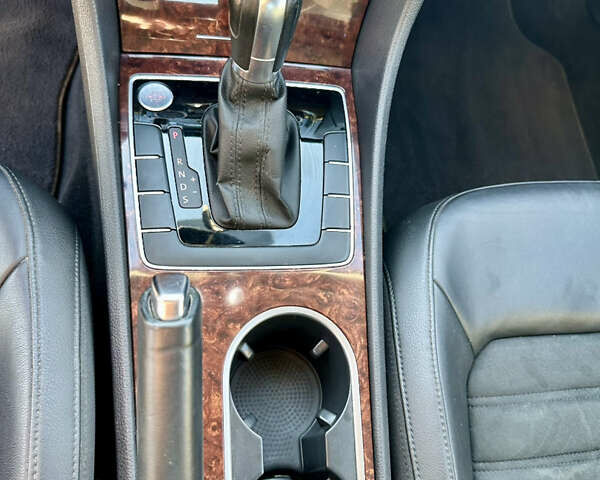 Белый Фольксваген Пассат, объемом двигателя 2 л и пробегом 144 тыс. км за 12500 $, фото 41 на Automoto.ua