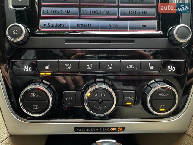 Белый Фольксваген Пассат, объемом двигателя 2.5 л и пробегом 225 тыс. км за 10590 $, фото 17 на Automoto.ua