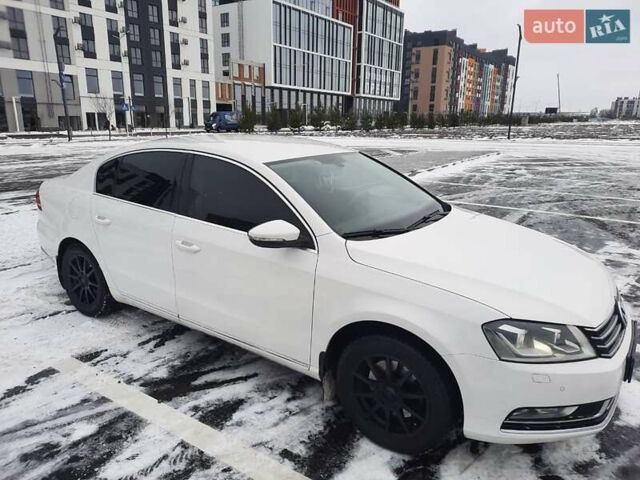 Білий Фольксваген Пассат, об'ємом двигуна 1.8 л та пробігом 334 тис. км за 9900 $, фото 1 на Automoto.ua