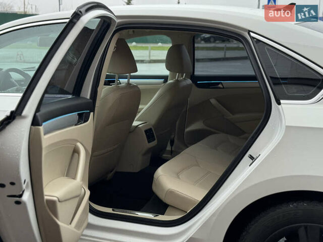 Белый Фольксваген Пассат, объемом двигателя 2.5 л и пробегом 188 тыс. км за 10590 $, фото 37 на Automoto.ua