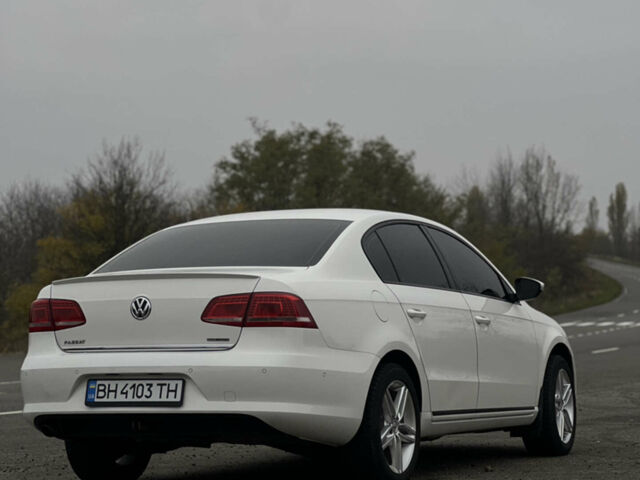 Білий Фольксваген Пассат, об'ємом двигуна 1.6 л та пробігом 299 тис. км за 10500 $, фото 4 на Automoto.ua