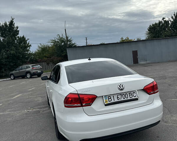 Білий Фольксваген Пассат, об'ємом двигуна 2.5 л та пробігом 150 тис. км за 10200 $, фото 4 на Automoto.ua