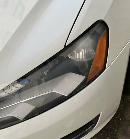 Белый Фольксваген Пассат, объемом двигателя 2.5 л и пробегом 201 тыс. км за 10300 $, фото 18 на Automoto.ua