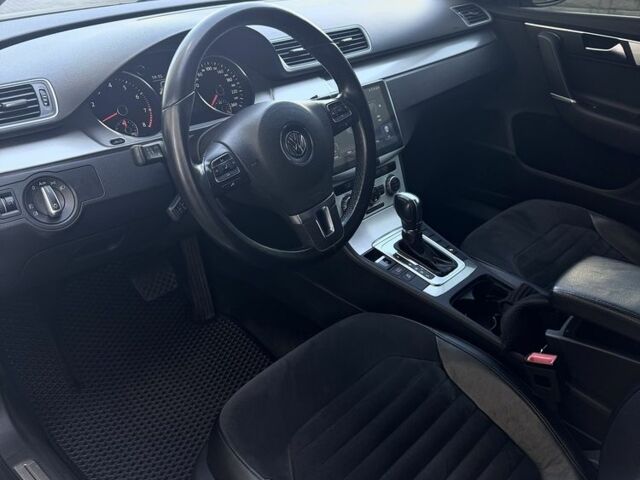 Белый Фольксваген Пассат, объемом двигателя 1.8 л и пробегом 169 тыс. км за 13500 $, фото 7 на Automoto.ua