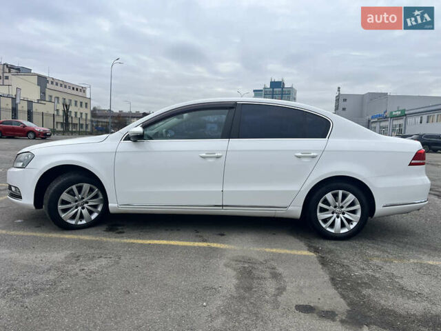 Білий Фольксваген Пассат, об'ємом двигуна 1.8 л та пробігом 146 тис. км за 11400 $, фото 9 на Automoto.ua