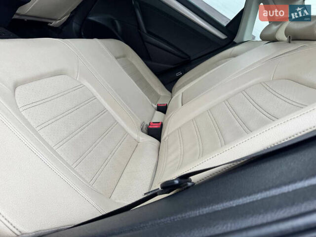 Белый Фольксваген Пассат, объемом двигателя 2.48 л и пробегом 272 тыс. км за 9850 $, фото 20 на Automoto.ua