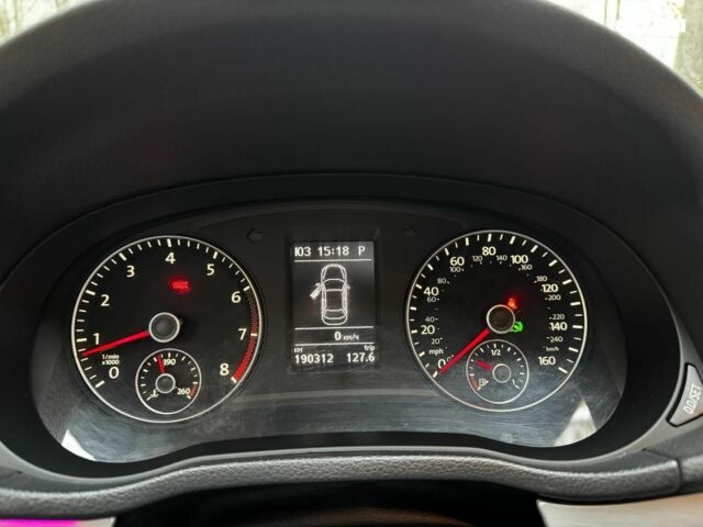 Белый Фольксваген Пассат, объемом двигателя 2.5 л и пробегом 190 тыс. км за 10790 $, фото 15 на Automoto.ua