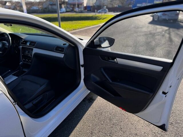 Білий Фольксваген Пассат, об'ємом двигуна 2.5 л та пробігом 173 тис. км за 8200 $, фото 18 на Automoto.ua