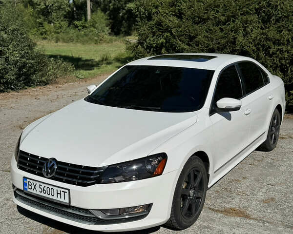 Белый Фольксваген Пассат, объемом двигателя 2 л и пробегом 178 тыс. км за 13000 $, фото 2 на Automoto.ua