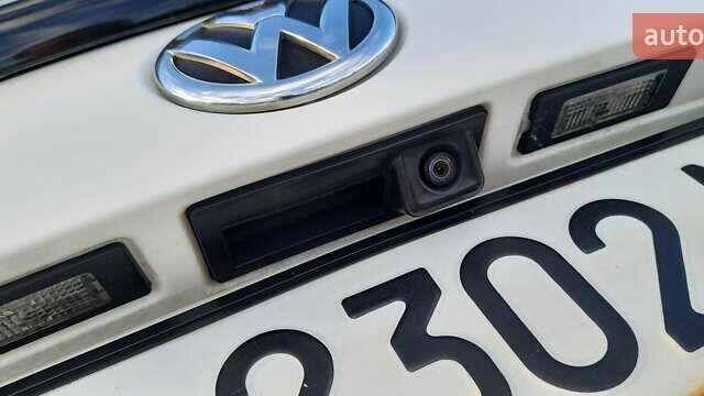 Белый Фольксваген Пассат, объемом двигателя 2.5 л и пробегом 264 тыс. км за 10950 $, фото 18 на Automoto.ua