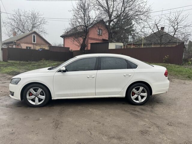 Белый Фольксваген Пассат, объемом двигателя 2.5 л и пробегом 201 тыс. км за 10400 $, фото 1 на Automoto.ua