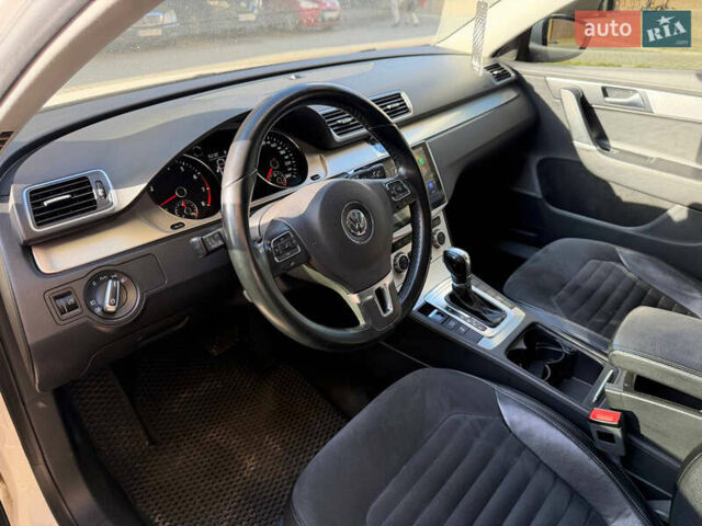 Белый Фольксваген Пассат, объемом двигателя 1.8 л и пробегом 170 тыс. км за 13200 $, фото 14 на Automoto.ua