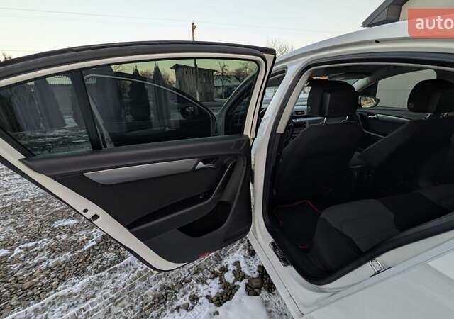 Белый Фольксваген Пассат, объемом двигателя 2 л и пробегом 342 тыс. км за 9700 $, фото 49 на Automoto.ua