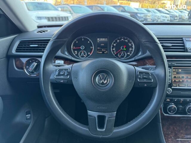 Белый Фольксваген Пассат, объемом двигателя 2 л и пробегом 222 тыс. км за 14190 $, фото 25 на Automoto.ua