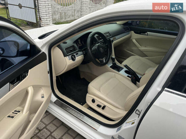 Білий Фольксваген Пассат, об'ємом двигуна 1.97 л та пробігом 267 тис. км за 10500 $, фото 14 на Automoto.ua