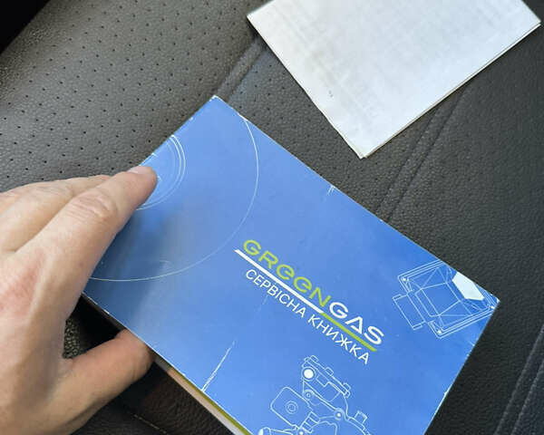 Білий Фольксваген Пассат, об'ємом двигуна 2.46 л та пробігом 241 тис. км за 9100 $, фото 26 на Automoto.ua