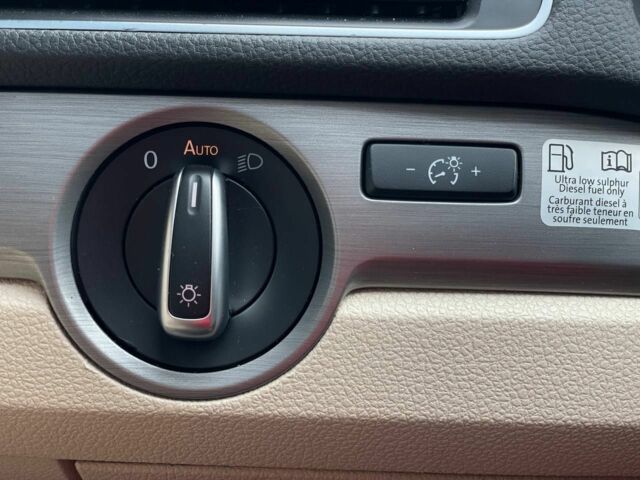 Белый Фольксваген Пассат, объемом двигателя 2 л и пробегом 222 тыс. км за 10900 $, фото 13 на Automoto.ua