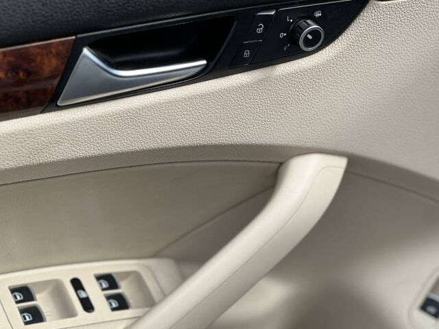 Білий Фольксваген Пассат, об'ємом двигуна 2 л та пробігом 233 тис. км за 11900 $, фото 8 на Automoto.ua