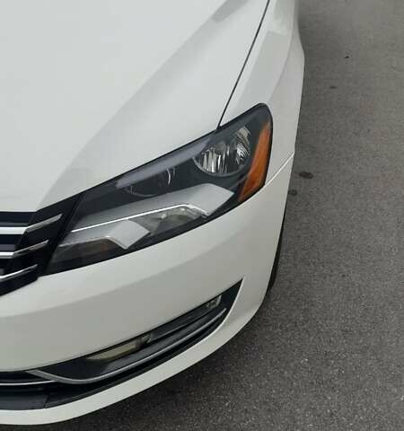 Белый Фольксваген Пассат, объемом двигателя 2 л и пробегом 152 тыс. км за 10600 $, фото 12 на Automoto.ua