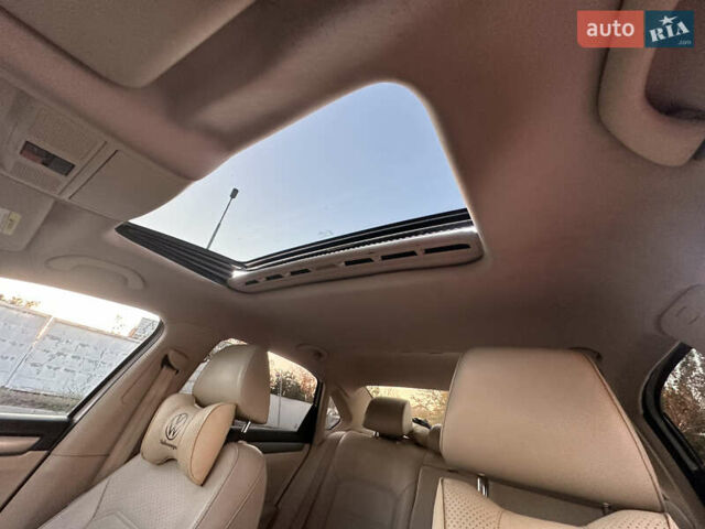 Белый Фольксваген Пассат, объемом двигателя 2.5 л и пробегом 210 тыс. км за 10000 $, фото 13 на Automoto.ua