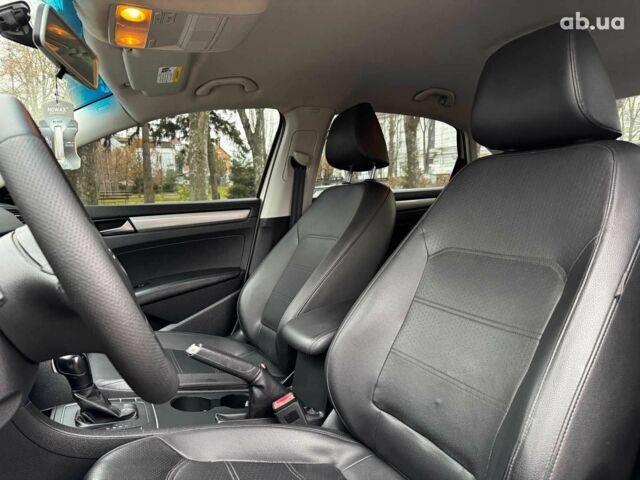 Белый Фольксваген Пассат, объемом двигателя 2.5 л и пробегом 206 тыс. км за 9990 $, фото 16 на Automoto.ua