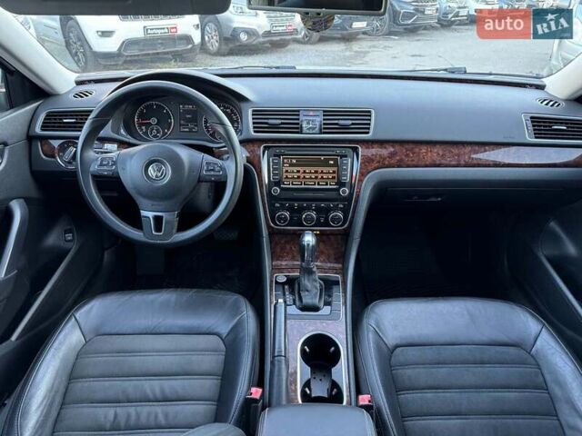 Білий Фольксваген Пассат, об'ємом двигуна 2 л та пробігом 222 тис. км за 14190 $, фото 30 на Automoto.ua
