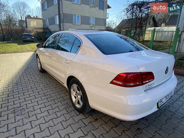 Белый Фольксваген Пассат, объемом двигателя 1.97 л и пробегом 240 тыс. км за 11200 $, фото 3 на Automoto.ua