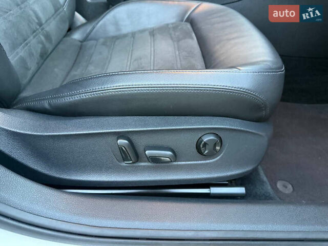 Белый Фольксваген Пассат, объемом двигателя 2 л и пробегом 154 тыс. км за 13200 $, фото 57 на Automoto.ua