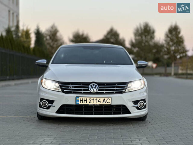 Фольксваген Пассат 2013 в Одессе на Automoto.ua Белый Фольксваген Пассат, объемом двигателя 1.98 л и пробегом 150 тыс. км за 12500 $, фото 11 на Automoto.ua