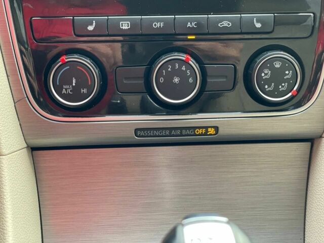 Белый Фольксваген Пассат, объемом двигателя 2 л и пробегом 222 тыс. км за 10900 $, фото 11 на Automoto.ua