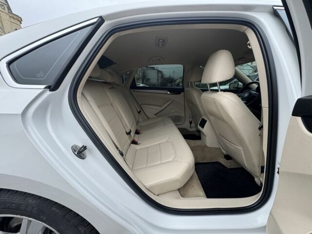 Белый Фольксваген Пассат, объемом двигателя 1.8 л и пробегом 261 тыс. км за 11500 $, фото 8 на Automoto.ua