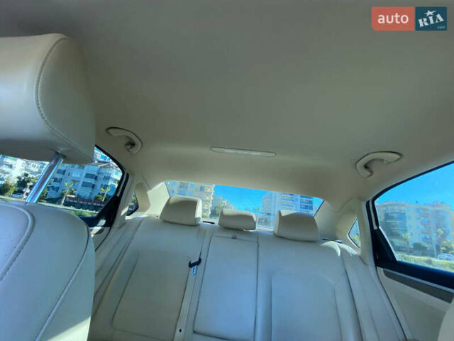 Белый Фольксваген Пассат, объемом двигателя 2.5 л и пробегом 126 тыс. км за 10600 $, фото 46 на Automoto.ua