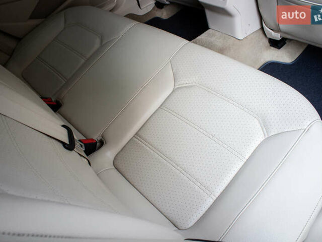 Белый Фольксваген Пассат, объемом двигателя 2 л и пробегом 149 тыс. км за 13250 $, фото 41 на Automoto.ua