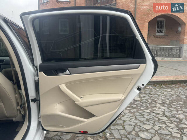 Белый Фольксваген Пассат, объемом двигателя 1.8 л и пробегом 261 тыс. км за 11500 $, фото 17 на Automoto.ua