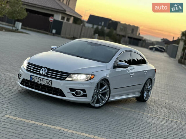 Фольксваген Пассат 2013 в Одессе на Automoto.ua Белый Фольксваген Пассат, объемом двигателя 1.98 л и пробегом 150 тыс. км за 12500 $, фото 17 на Automoto.ua
