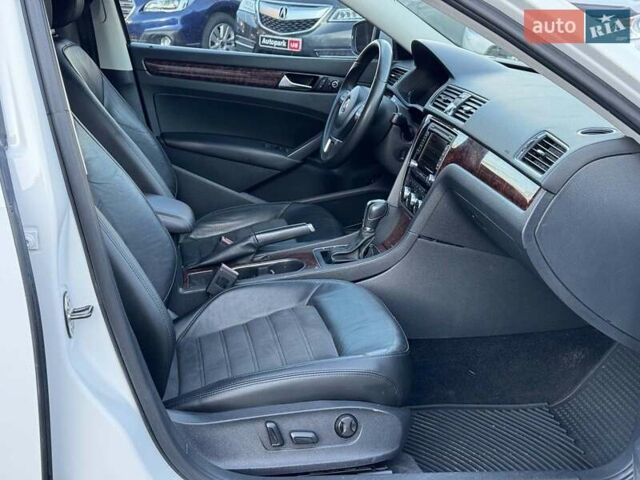 Білий Фольксваген Пассат, об'ємом двигуна 2 л та пробігом 222 тис. км за 14190 $, фото 22 на Automoto.ua