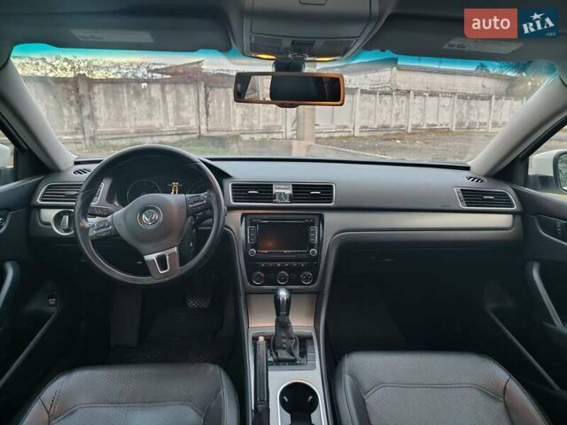 Фольксваген Пассат 2013 в Каменское - Днепродзержинск на Automoto.ua Белый Фольксваген Пассат, объемом двигателя 1.8 л и пробегом 206 тыс. км за 10299 $, фото 4 на Automoto.ua