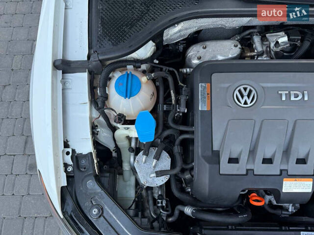 Белый Фольксваген Пассат, объемом двигателя 2 л и пробегом 154 тыс. км за 13200 $, фото 29 на Automoto.ua