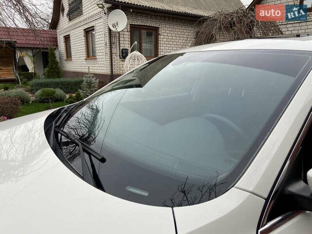 Белый Фольксваген Пассат, объемом двигателя 1.97 л и пробегом 270 тыс. км за 13200 $, фото 5 на Automoto.ua