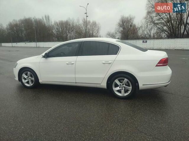 Белый Фольксваген Пассат, объемом двигателя 2 л и пробегом 203 тыс. км за 11200 $, фото 9 на Automoto.ua