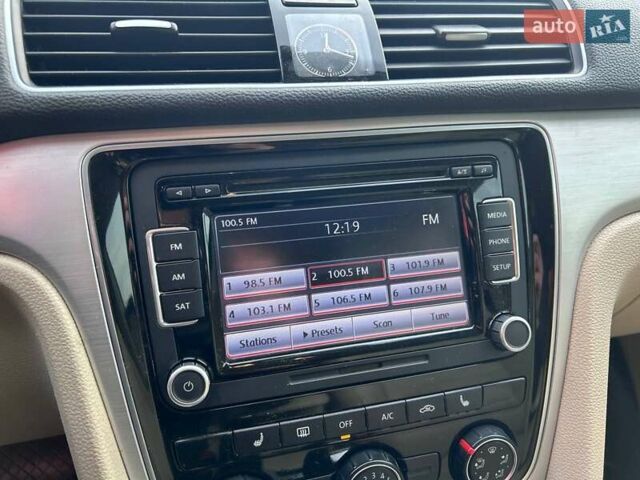 Білий Фольксваген Пассат, об'ємом двигуна 2.5 л та пробігом 158 тис. км за 11290 $, фото 23 на Automoto.ua