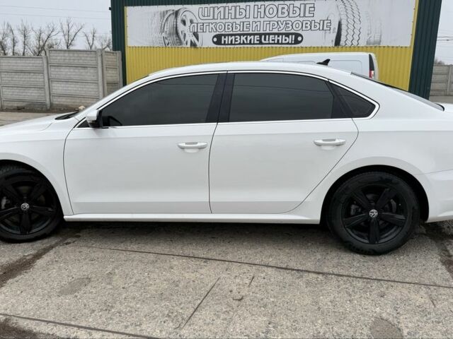 Білий Фольксваген Пассат, об'ємом двигуна 2 л та пробігом 118 тис. км за 11500 $, фото 4 на Automoto.ua