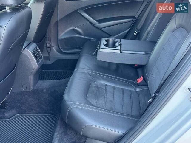 Білий Фольксваген Пассат, об'ємом двигуна 2 л та пробігом 222 тис. км за 14190 $, фото 18 на Automoto.ua